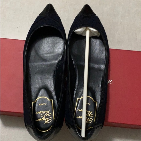 Flat - Picture 1 of 4